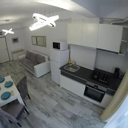 Lotus Nr 9 Sea View Mamaia