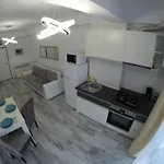 Lotus Nr 9 Sea View Mamaia