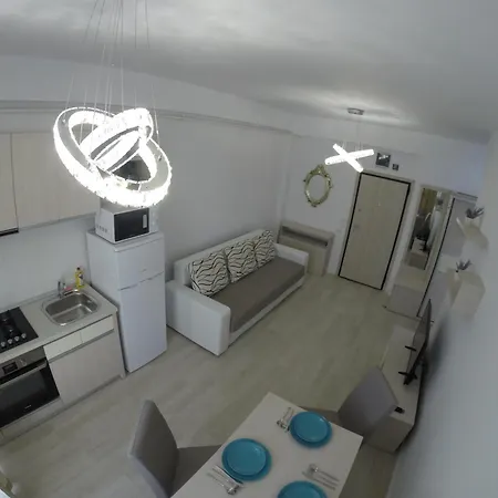 Lotus Nr 9 Sea View *